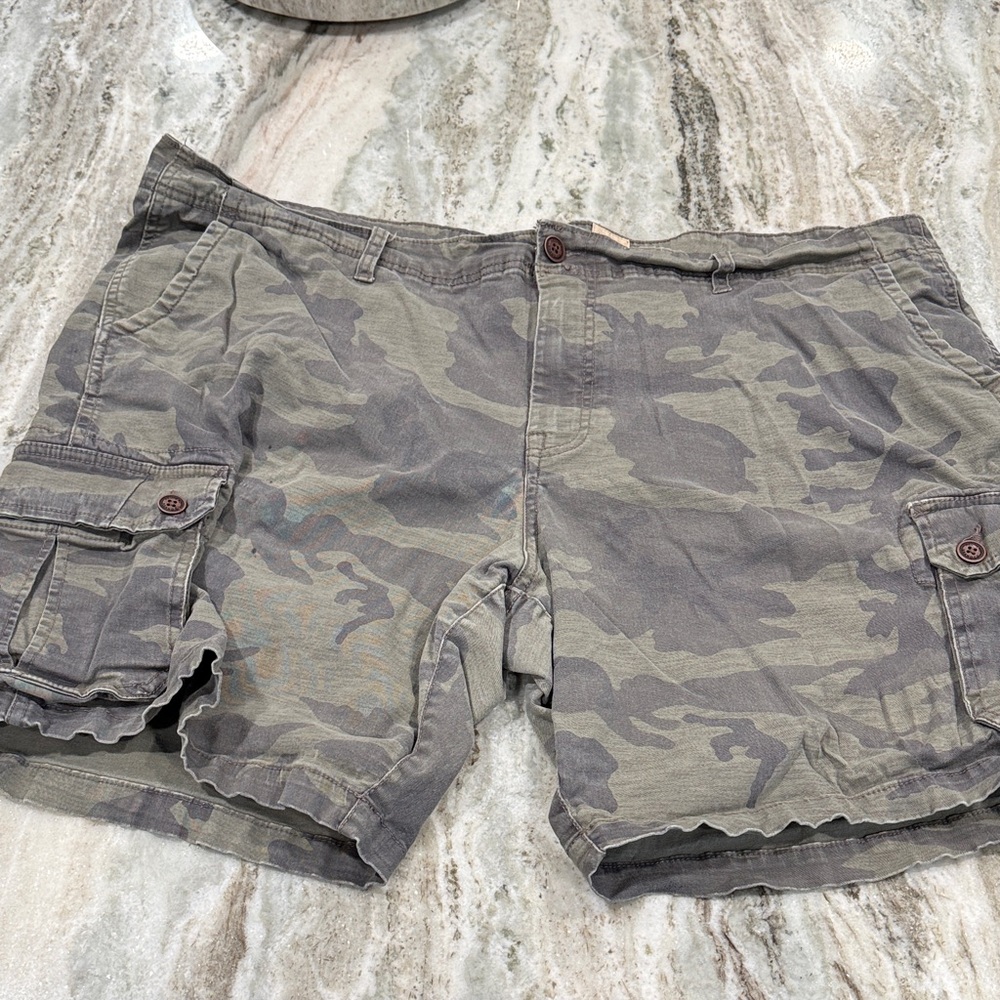 RedHead Olive Green and gray Camo Cargo Shorts
